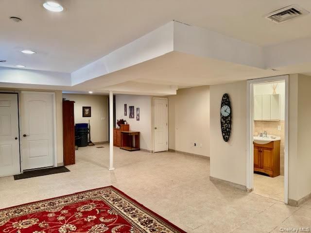 60-28 60th Place, Maspeth, NY 11378