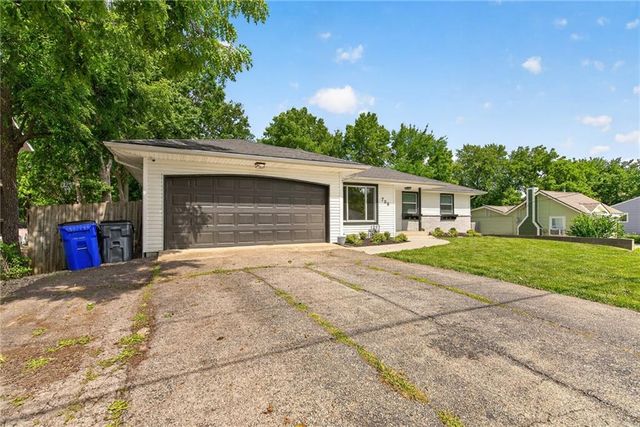 708 S Harrison Street, Olathe, KS 66061