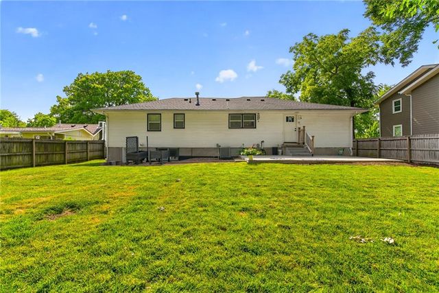708 S Harrison Street, Olathe, KS 66061