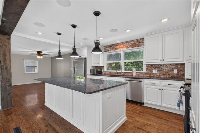 708 S Harrison Street, Olathe, KS 66061