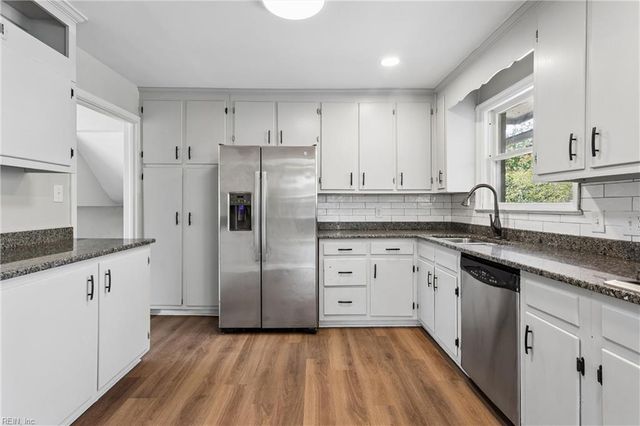 406 Hiden AVE, Newport News, VA 23606