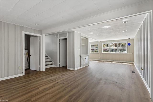 406 Hiden AVE, Newport News, VA 23606