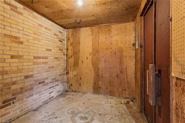 406 Hiden AVE, Newport News, VA 23606