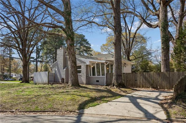 406 Hiden AVE, Newport News, VA 23606