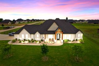 256 Agua Linda Drive, Godley, TX 76044