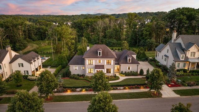 8645 Belladonna Dr, College Grove, TN 37046