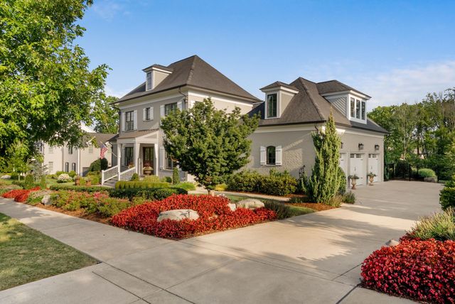 8645 Belladonna Dr, College Grove, TN 37046