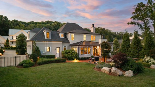8645 Belladonna Dr, College Grove, TN 37046
