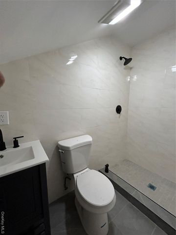 110-33 178th Street 2nd fl, Jamaica, NY 11433