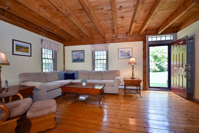 10 Tower Hill Dr, Sandwich, MA 02563