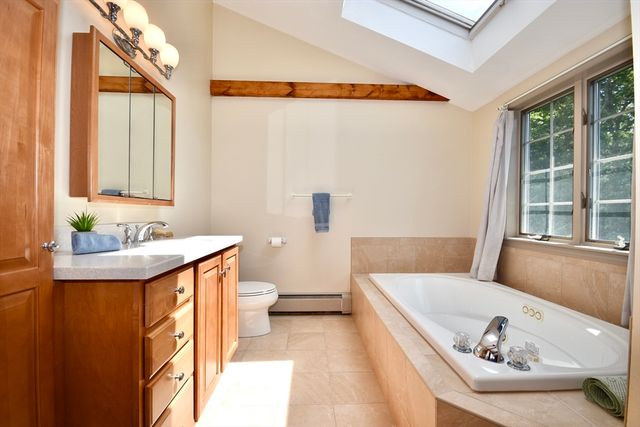 10 Tower Hill Dr, Sandwich, MA 02563