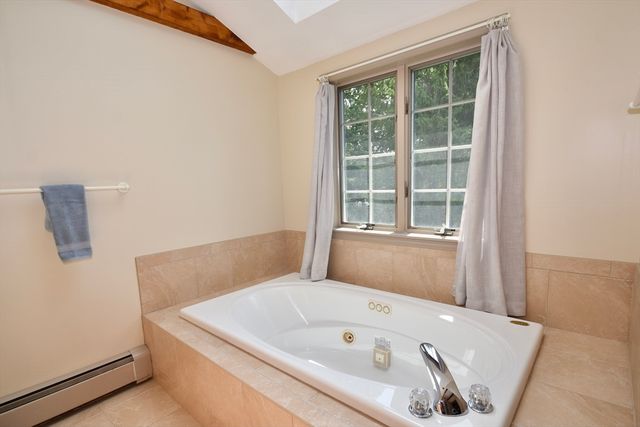 10 Tower Hill Dr, Sandwich, MA 02563