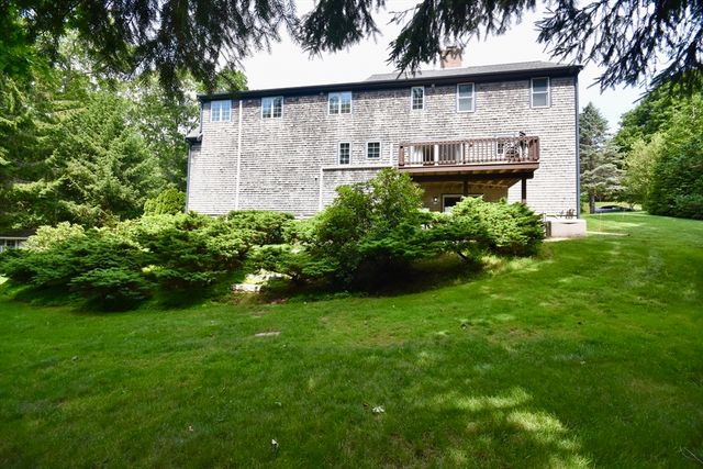 10 Tower Hill Dr, Sandwich, MA 02563