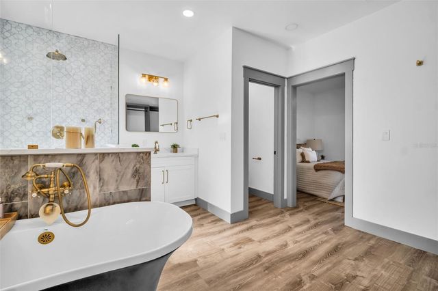 4933 NEWTON AVENUE S, Gulfport, FL 33707