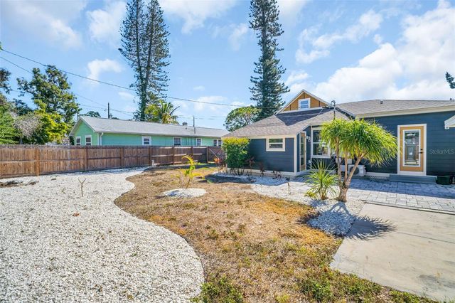 4933 NEWTON AVENUE S, Gulfport, FL 33707