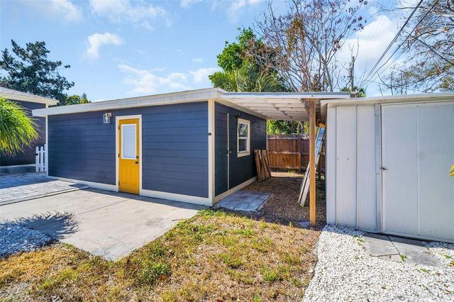 4933 NEWTON AVENUE S, Gulfport, FL 33707