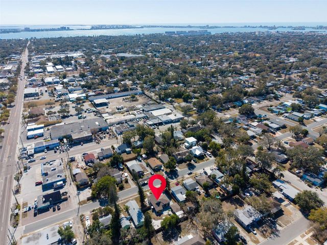 4933 NEWTON AVENUE S, Gulfport, FL 33707