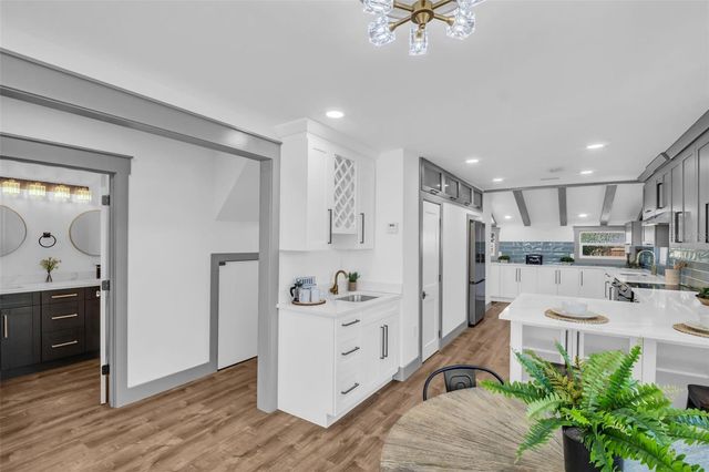 4933 NEWTON AVENUE S, Gulfport, FL 33707