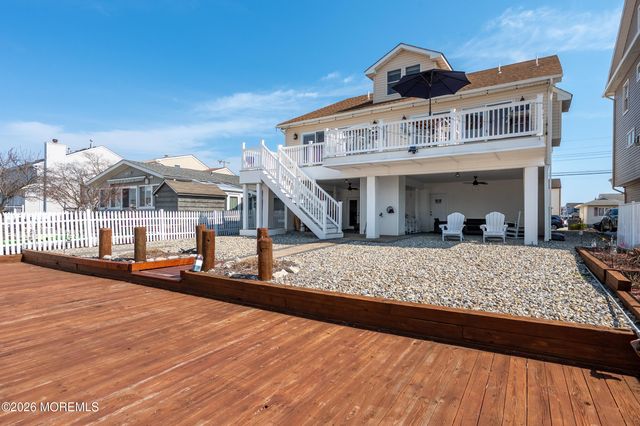 20 W Granada Drive, Brick, NJ 08723