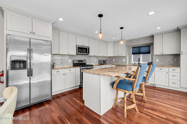 20 W Granada Drive, Brick, NJ 08723