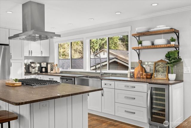 7455 NE 120TH Street, Kirkland, WA 98034