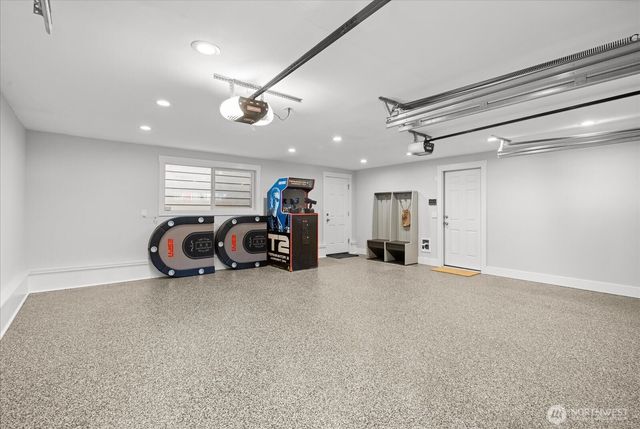 7455 NE 120TH Street, Kirkland, WA 98034