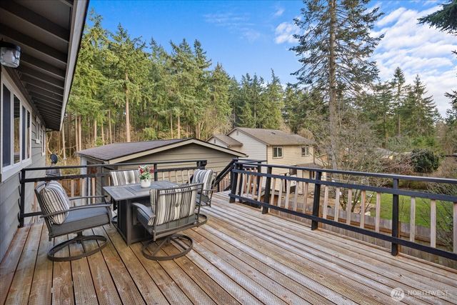 7455 NE 120TH Street, Kirkland, WA 98034