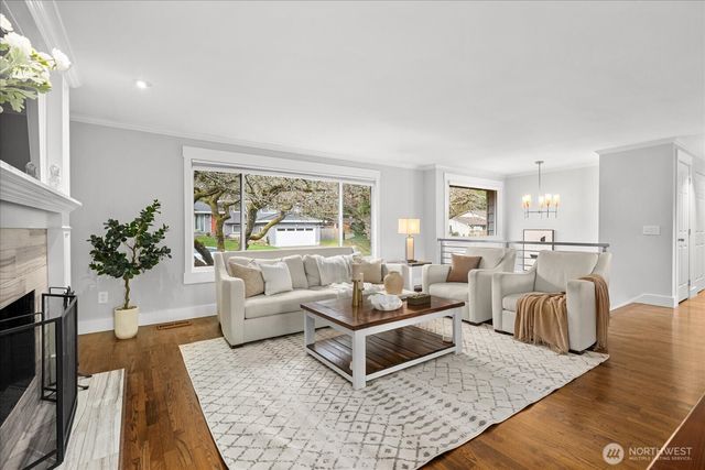 7455 NE 120TH Street, Kirkland, WA 98034