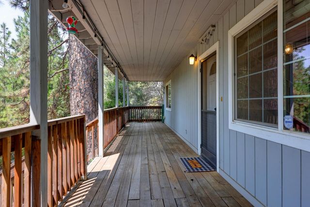 5115 Red Rock Dr, Foresthill, CA 95631
