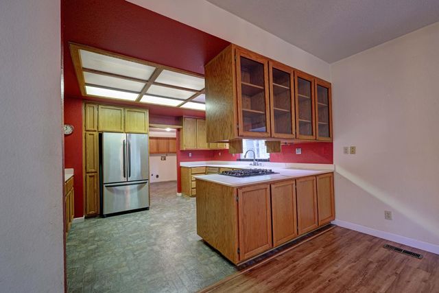 5115 Red Rock Dr, Foresthill, CA 95631
