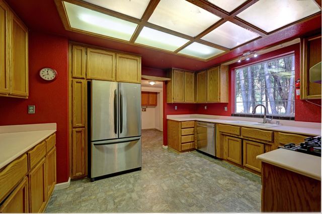 5115 Red Rock Dr, Foresthill, CA 95631