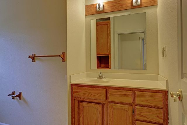 5115 Red Rock Dr, Foresthill, CA 95631