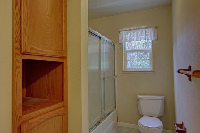 5115 Red Rock Dr, Foresthill, CA 95631