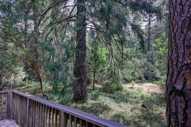 5115 Red Rock Dr, Foresthill, CA 95631