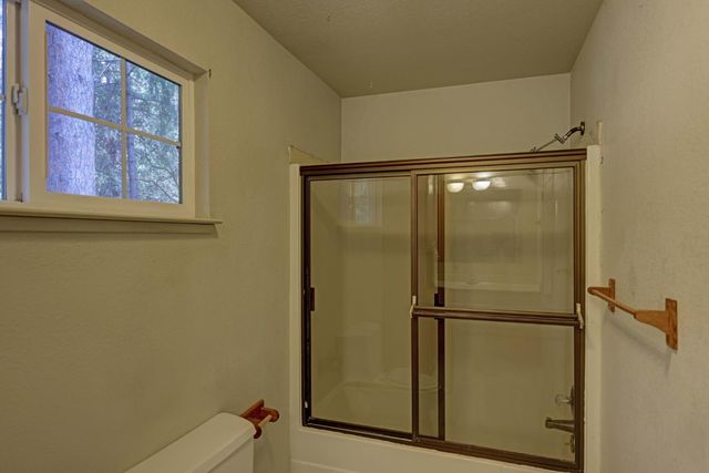 5115 Red Rock Dr, Foresthill, CA 95631