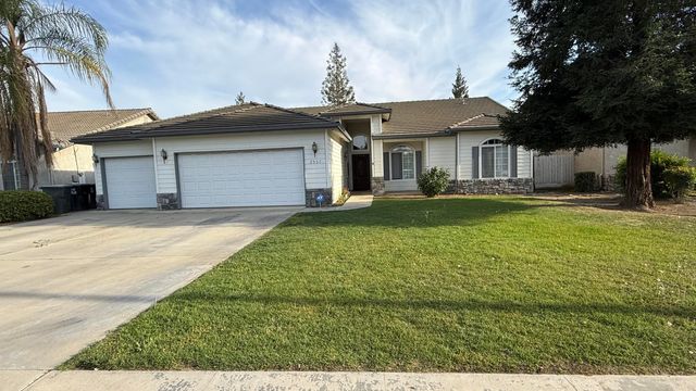 2537 W Clinton Avenue, Visalia, CA 93291