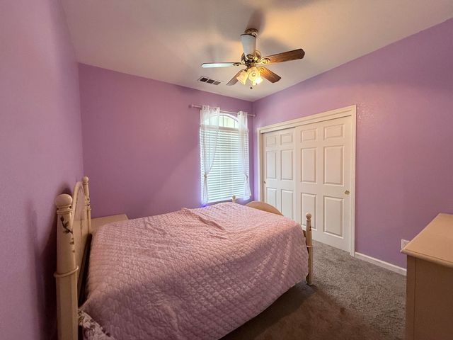 2537 W Clinton Avenue, Visalia, CA 93291