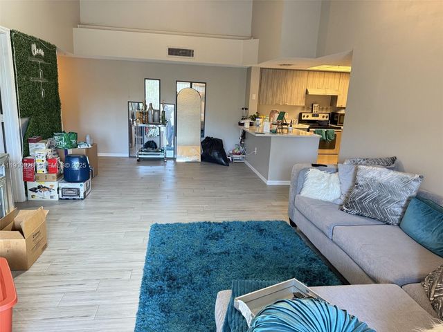 5015 Wiles Road 207, Coconut Creek, FL 33073