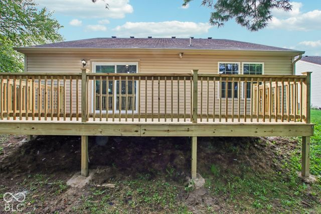 976 Webb Drive, Greenfield, IN 46140