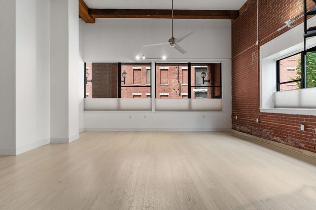 15 Sleeper Street 106, Boston, MA 02210