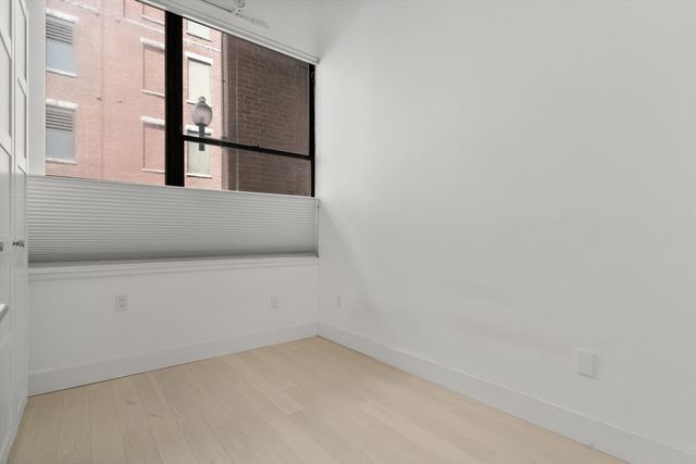 15 Sleeper Street 106, Boston, MA 02210