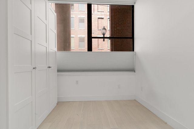 15 Sleeper Street 106, Boston, MA 02210
