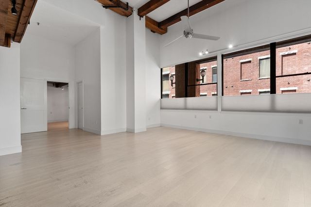 15 Sleeper Street 106, Boston, MA 02210