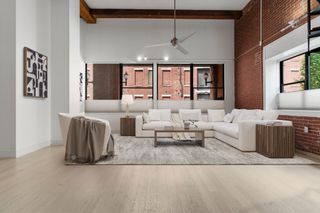 15 Sleeper Street 106, Boston, MA 02210