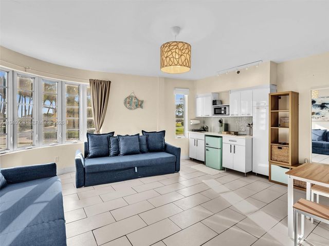 530 Ocean Dr 104A, Miami Beach, FL 33139