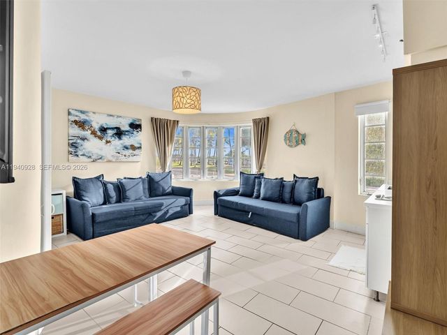 530 Ocean Dr 104A, Miami Beach, FL 33139