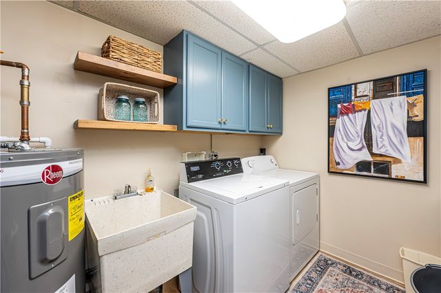 3 Alta Vita Dr 205, Hempfield Twp, PA 15601