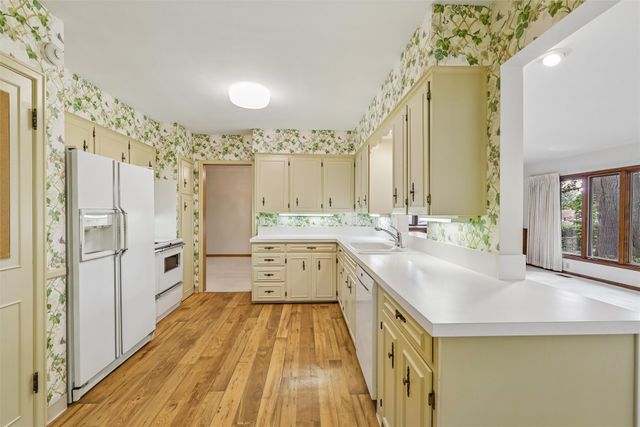 648 56th Street, Des Moines, IA 50312