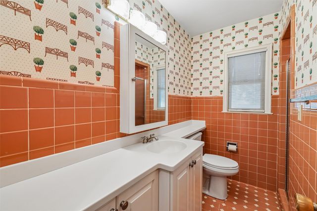 648 56th Street, Des Moines, IA 50312