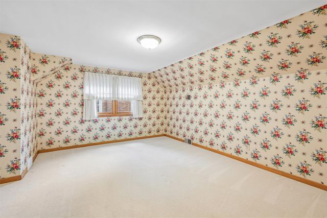 648 56th Street, Des Moines, IA 50312